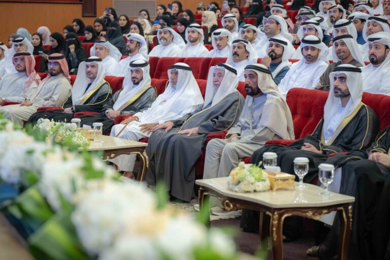 حاكم-الشارقة-يشهد-انطلاق-الدورة-الـ-20-من-فعاليات-مهرجان-الشارقة-للشعر-النبطي