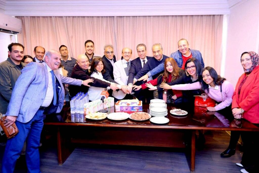 «مرفوع-مؤقتاً-من-الخدمة»-يعيد-محمد-صبحي-لدراما-رمضان