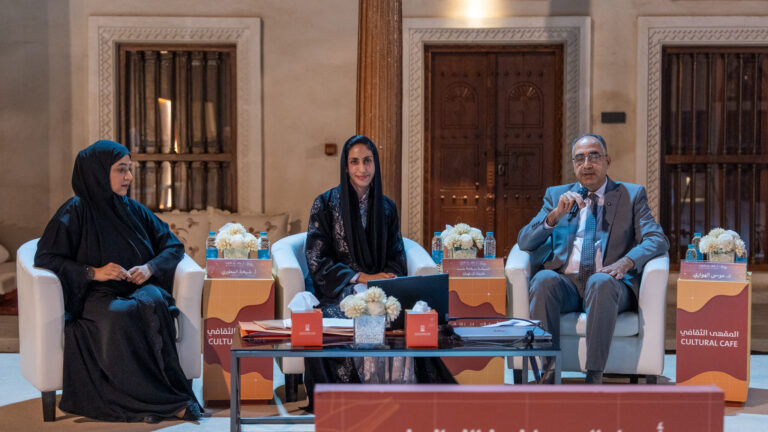 “أيام-الشارقة-التراثية”-تستضيف-ندوة-لدائرة-الثقافة-والسياحة-بأبوظبي-حول-حماية-التراث