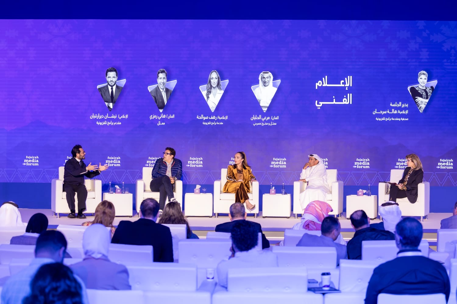 ملتقى-الفجيرة-الإعلامي-يختتم-فعالياته-ويوصي-بجائزة-ضخمة-لصناع-المحتوى-الإعلامي-الهادف