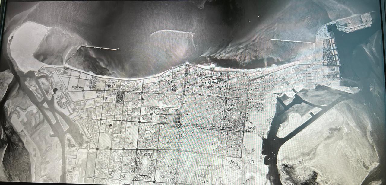 الأرشيف-والمكتبة-الوطنية-يكشف-عن-أرشيف-جوي-نادر-يوثق-مسيرة-التحول-في-دولة-الإمارات