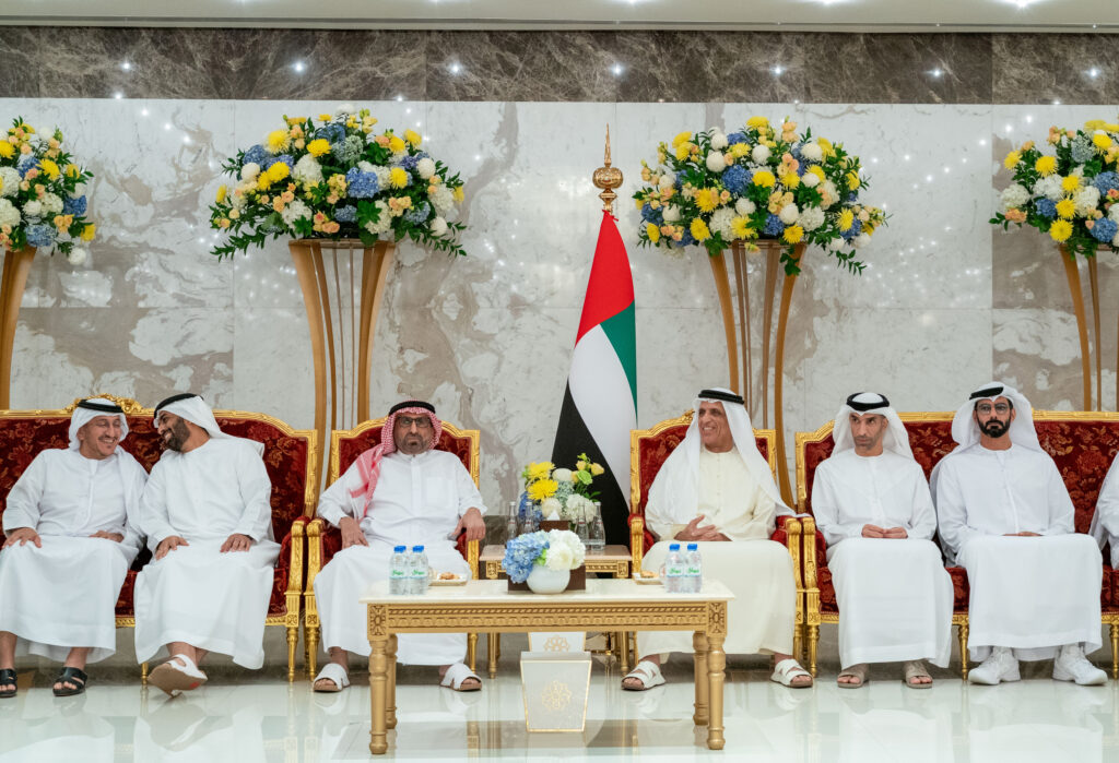 سعود-بن-صقر-يستقبل-وزيري-الثقافة-والتجارة-الخارجية-وجموع-المهنئين-بشهر-رمضان-المبارك