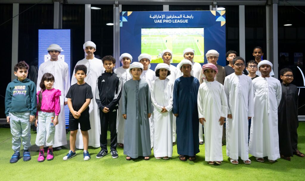 راشد-بن-منصور-بن-زايد-يفتتح-كأس-“البلاي-ستيشن”-تزامنا-مع-مبادرات-“عام-الأسرة”