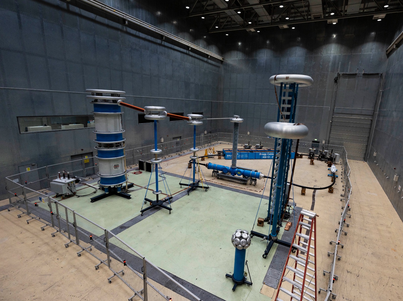 دوكاب”-تسجّل-أول-اختبار-ناجح-في-الشرق-الأوسط-لكابلات-الجهد-العالي-جدًا-باستخدام-اكسسوارات-توتر-عالي-“بروغ-كابل