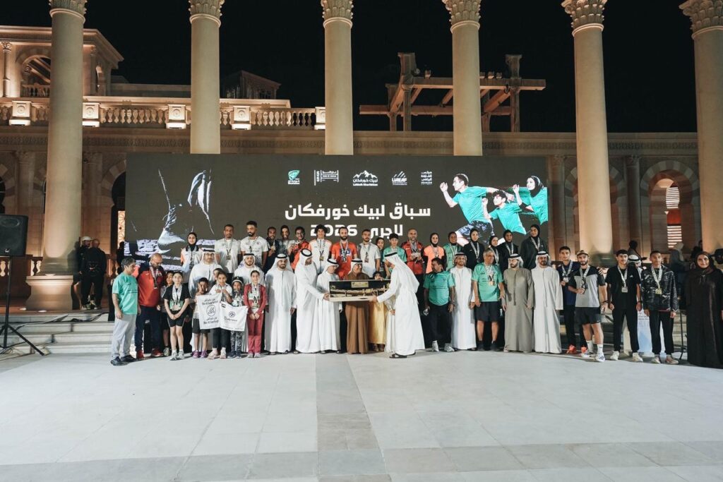 4000-متسابق-في-مهرجان-للجري-بخورفكان