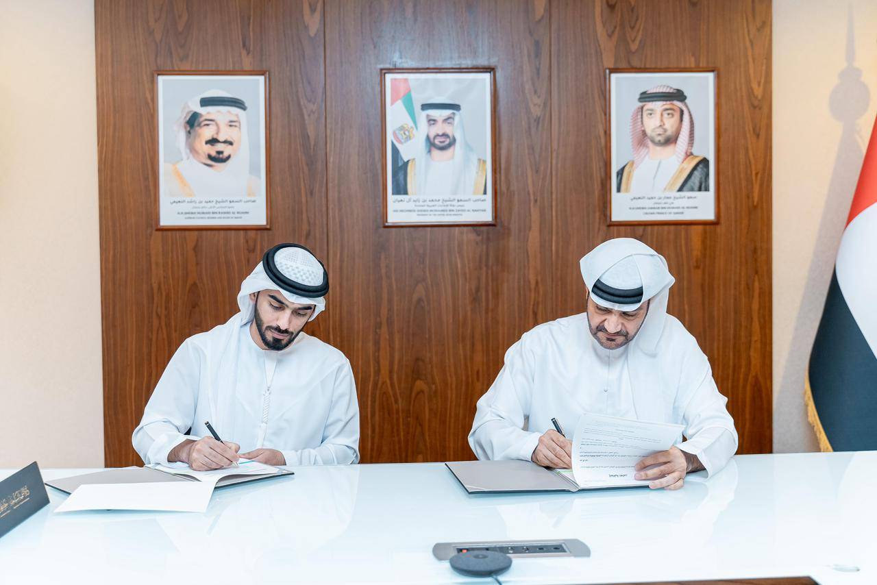 «سياحة-عجمان»-و«أوتو-ديستركت»-توقّعان-مذكرة-تفاهم