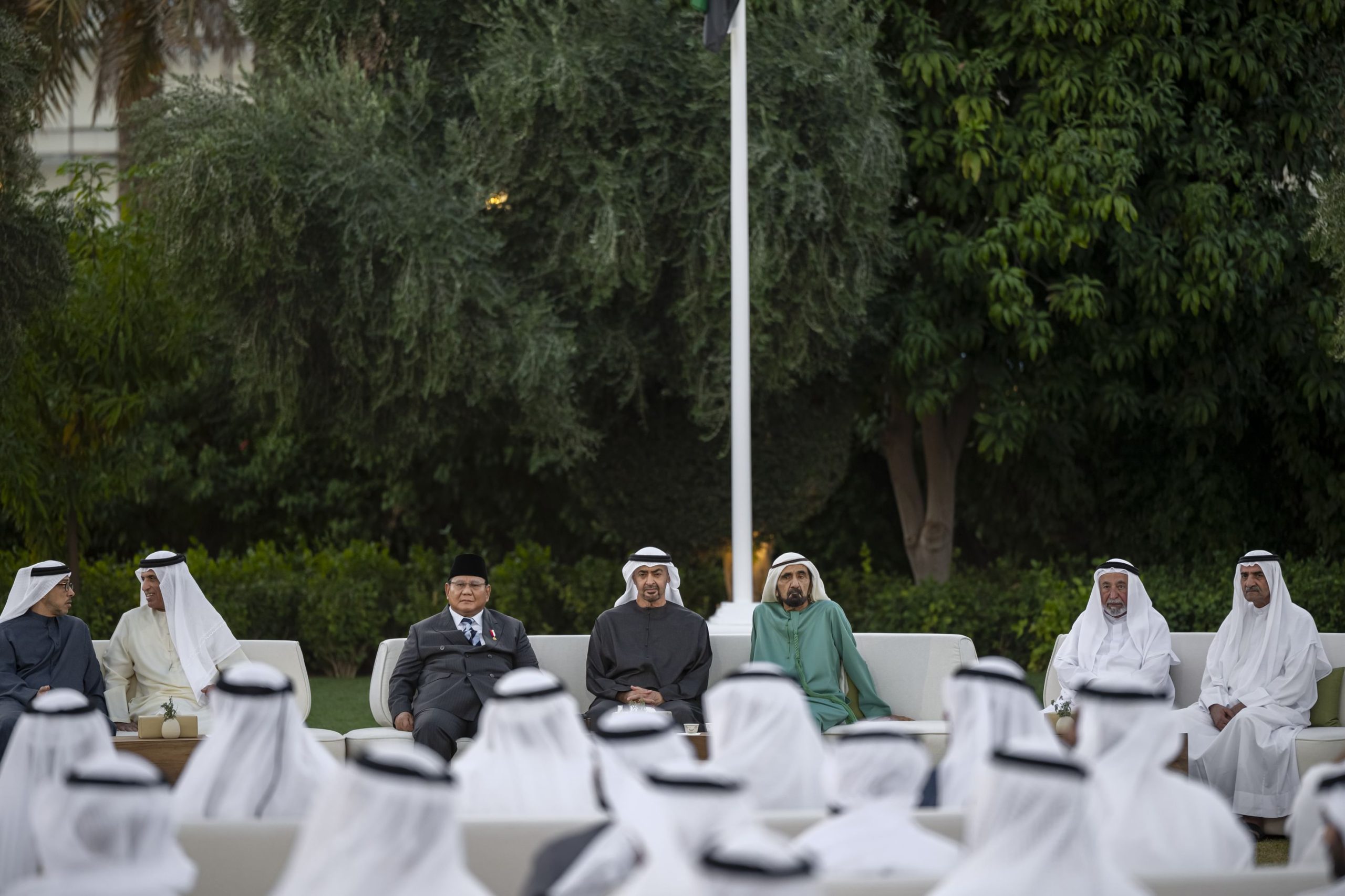 رئيس-الدولة-يستقبل-حكام-الإمارات-بمناسبة-شهر-رمضان-المبارك