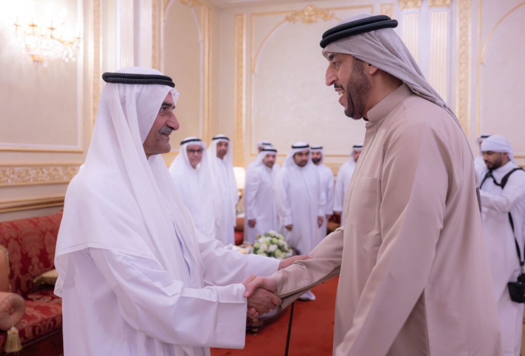 حمد-الشرقي-يستقبل-المهنئين-بشهر-رمضان-بحضور-ولي-عهد-الفجيرة