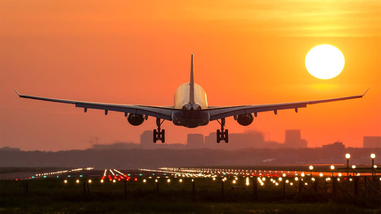 ارتفاع-أسعار-الوقود-يعصف-بقطاع-الطيران