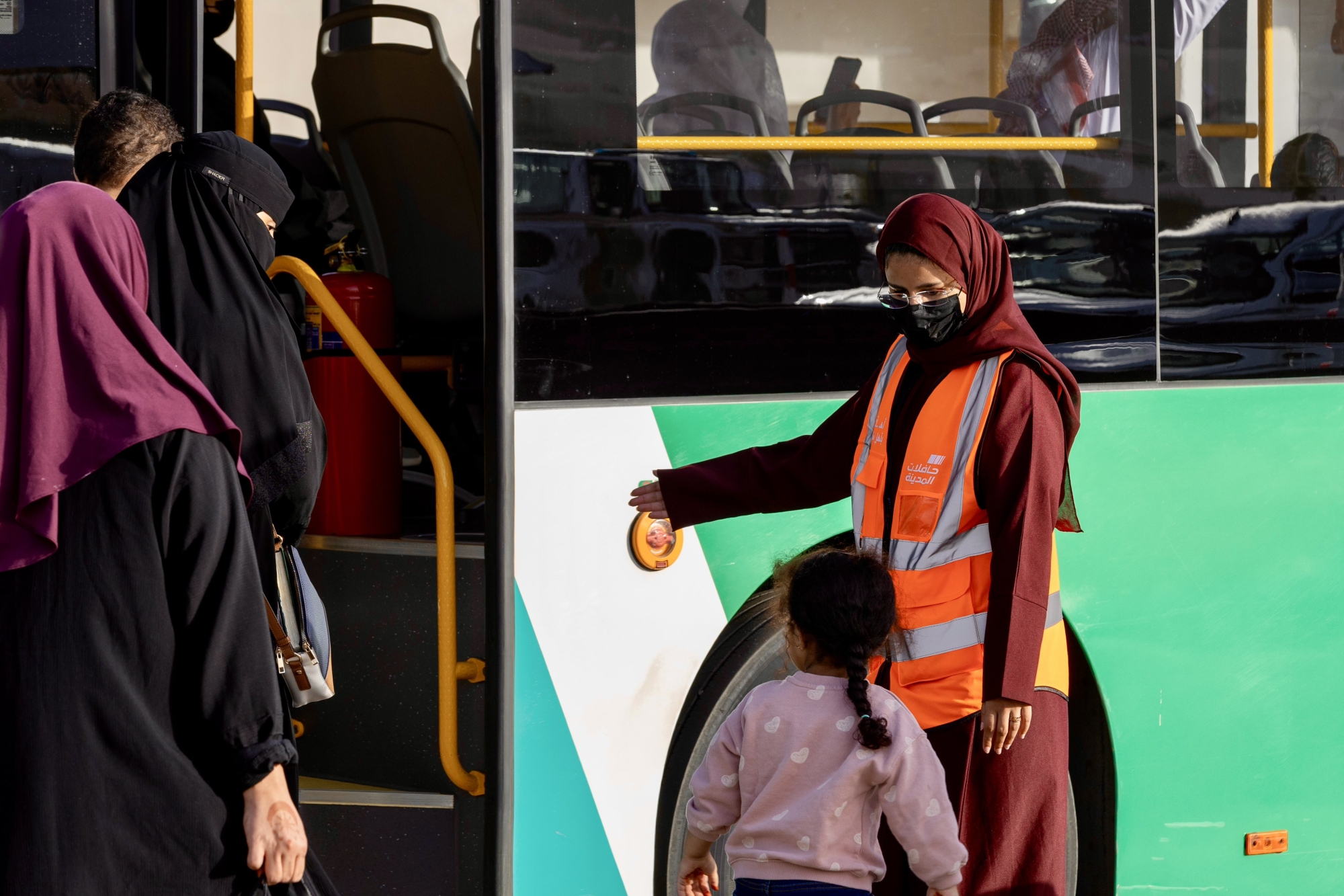 مليونا-مستفيد-من-حافلات-المدينة-في-20-يوماً