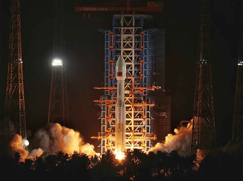 الصين-تطلق-مجموعة-جديدة-من-الأقمار-الصناعية-للإنترنت