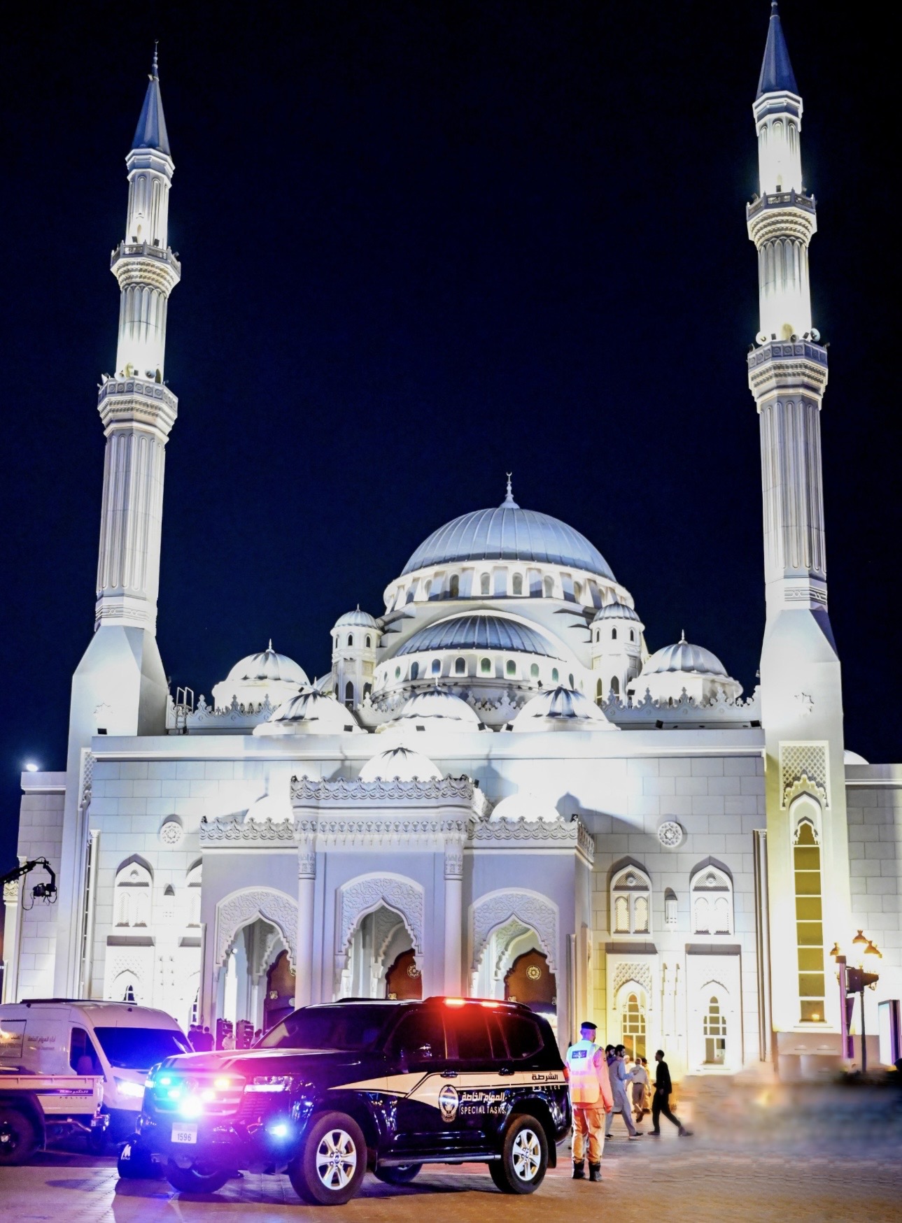 شرطة-الشارقة-تعلن-جاهزيتها-الأمنية-والمرورية-استعدادا-لليلة-27-رمضان-وعيد-الفطر