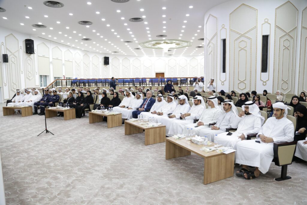 فعالية-في-العين-تناقش-تعزيز-الهوية-الوطنية-وقيم-الانتماء-الأسري