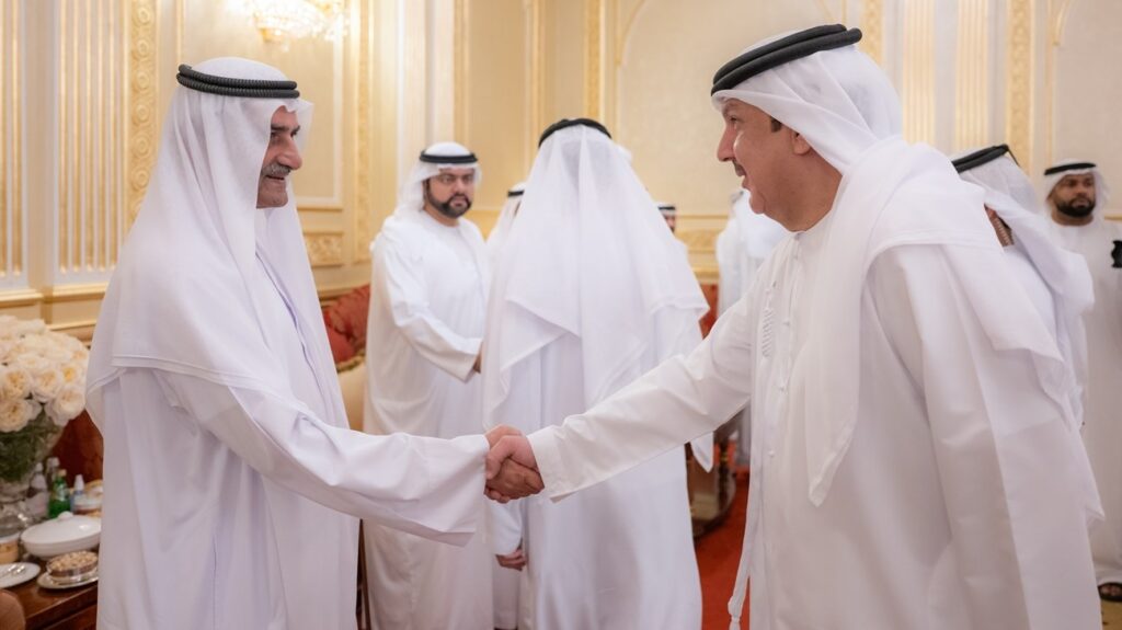 حمد-الشرقي-يستقبل-المهنئين-بعيد-الفطر-المبارك-بحضور-ولي-عهد-الفجيرة