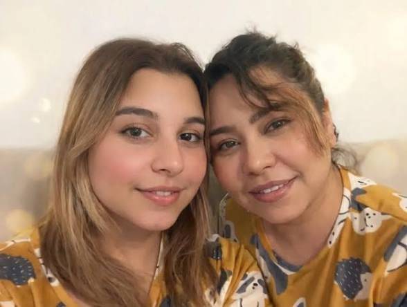 شيرين-عبد-الوهاب-تعود-بعد-غياب.-ظهور-مفاجئ-مع-ابنتها-يشعل-مواقع-التواصل