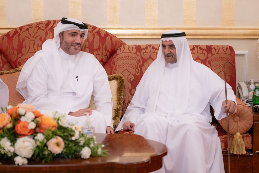حمد-الشرقي-يواصل-استقبال-المهنئين-بعيد-الفطر-المبارك-بحضور-ولي-عهد-الفجيرة