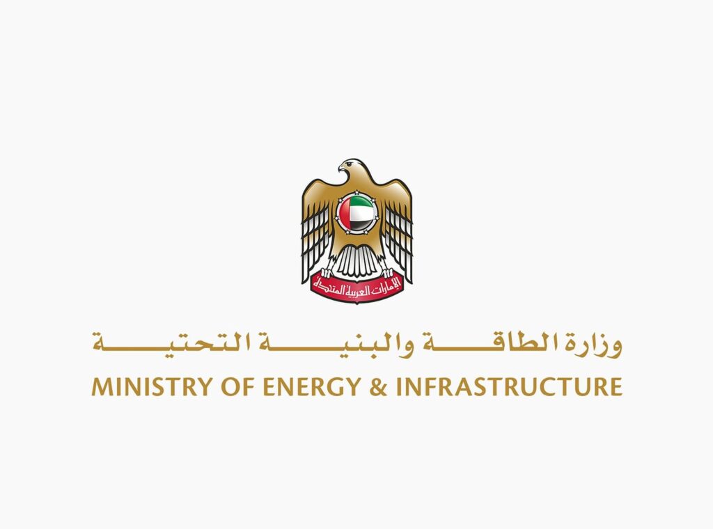 سهيل-المزروعي:-منظومة-الإمداد-والنقل-في-الإمارات-تعمل-بكفاءة-عالية