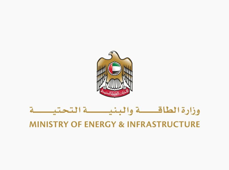 سهيل-المزروعي:-منظومة-الإمداد-والنقل-في-الإمارات-تعمل-بكفاءة-عالية
