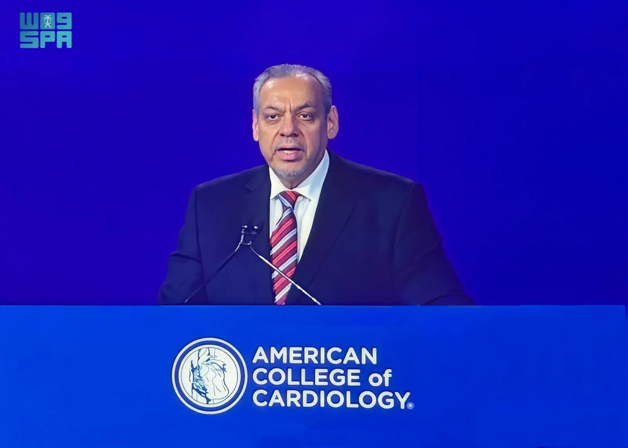 الهليس-ينال-جائزة-الإنجاز-مدى-الحياة-لأمراض-القلب