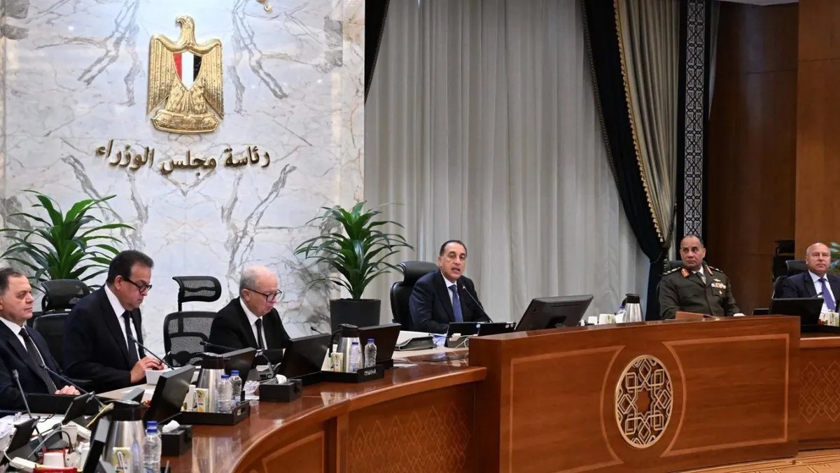 مصر-ترفع-الحد-الأدنى-للأجور-للعاملين-في-القطاع-العام