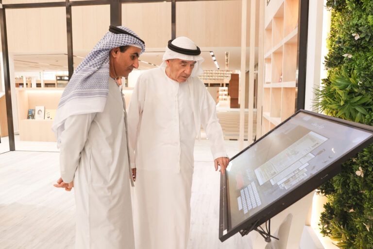 “أبوظبي-للغة-العربية”-يطلق-مبادرة-“كنوز-المعرفة”-لتعزيز-الشراكات-الثقافية