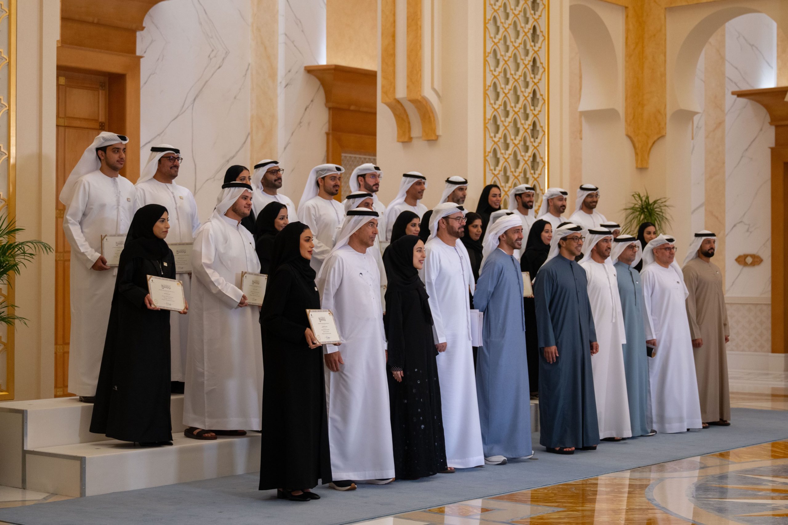 بتوجيهات-رئيس-الدولة.-منصور-بن-زايد-يعلن-تمديد-برنامج-“نافس”-حتى-عام-2040