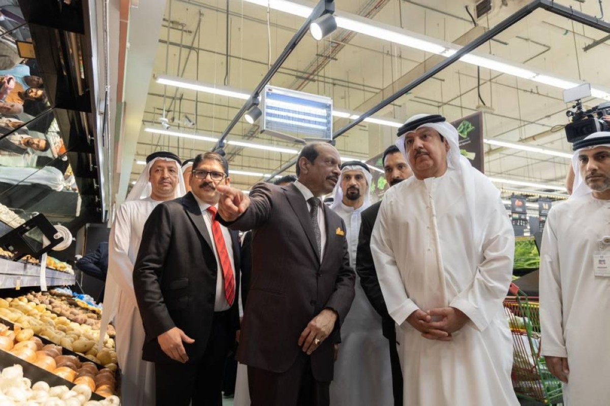 منافذ-البيع-في-الفجيرة.-وفرة-في-السلع-واستقرار-في-الأسعار