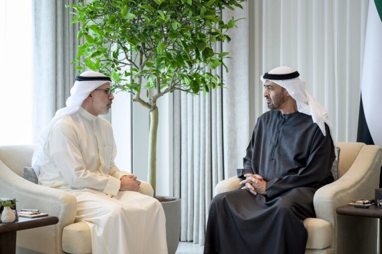 رئيس-الدولة-يستقبل-وزير-الخارجية-الكويتي