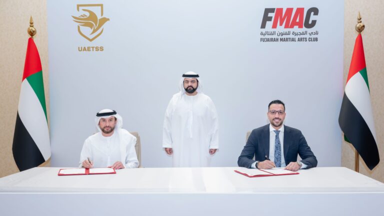 ولي-عهد-الفجيرة-يشهد-توقيع-مذكرة-تفاهم-لدعم-المواهب-الرياضية-وتطوير-الفنون-القتالية