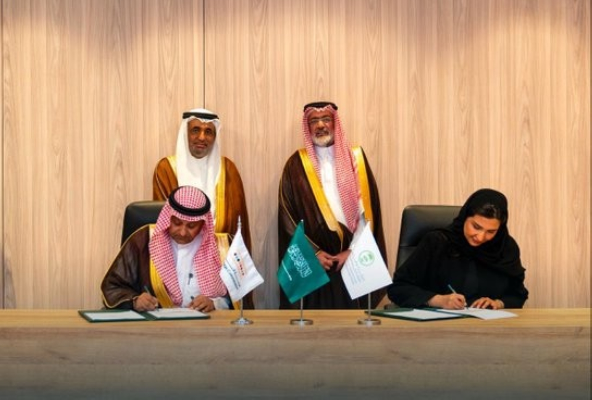 27-موقعاً-تعيد-رسم-هوية-المتنزهات-الوطنية