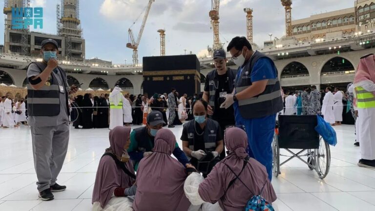 12-ألف-متطوع-يدعمون-جهود-الهلال-الأحمر-في-مكة