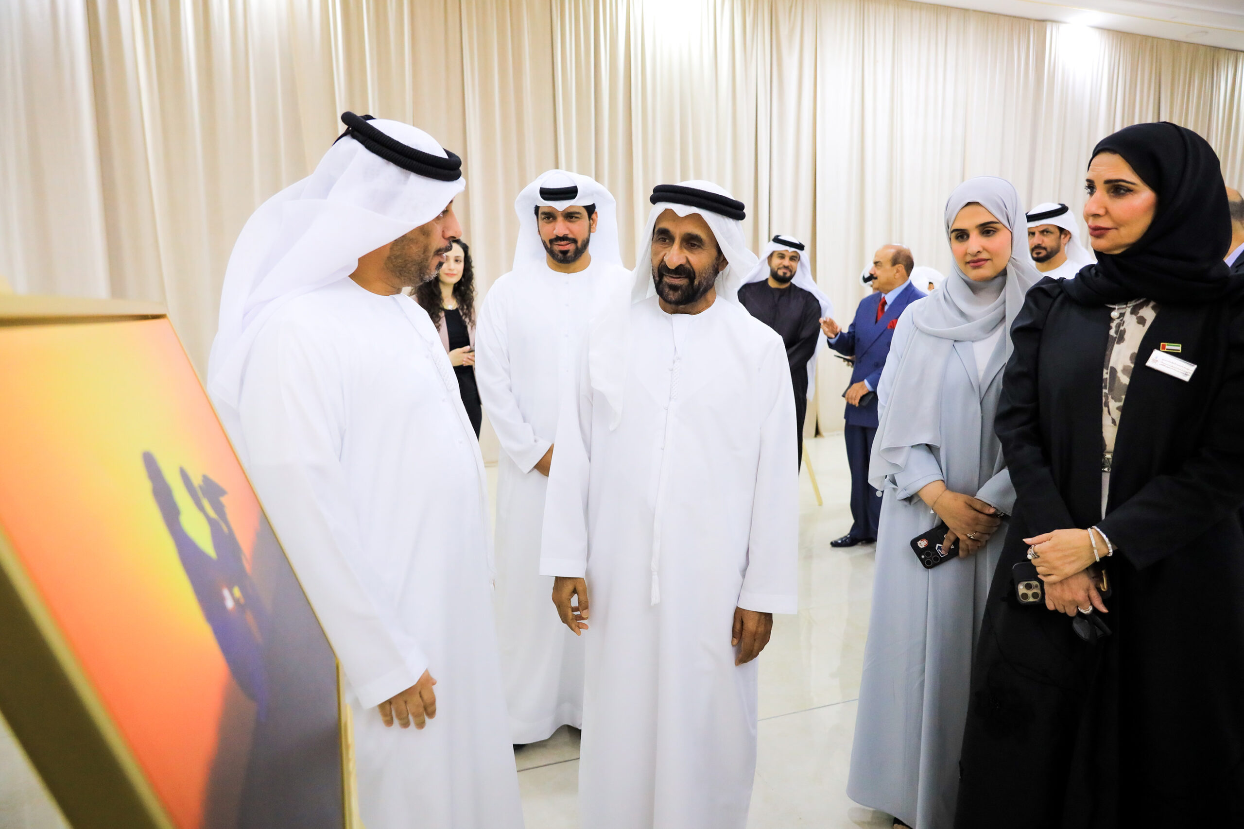 معرض-«الأسرة-الإماراتية.-ترابط-وهوية-وطنية»-يبرز-قيم-التماسك-المجتمعي
