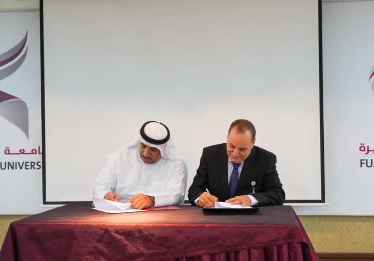 كلية-القانون-بجامعة-الفجيرة-توقّع-مذكرة-تفاهم-مع-مكتب-سعيد-الزحمي-للمحاماة