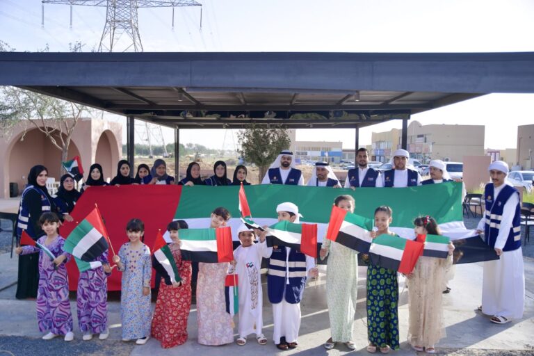 عجمان-التطوعي-يطلق-مبادرة-“فخورين-بدولتنا.-فخورين-بعلمنا”