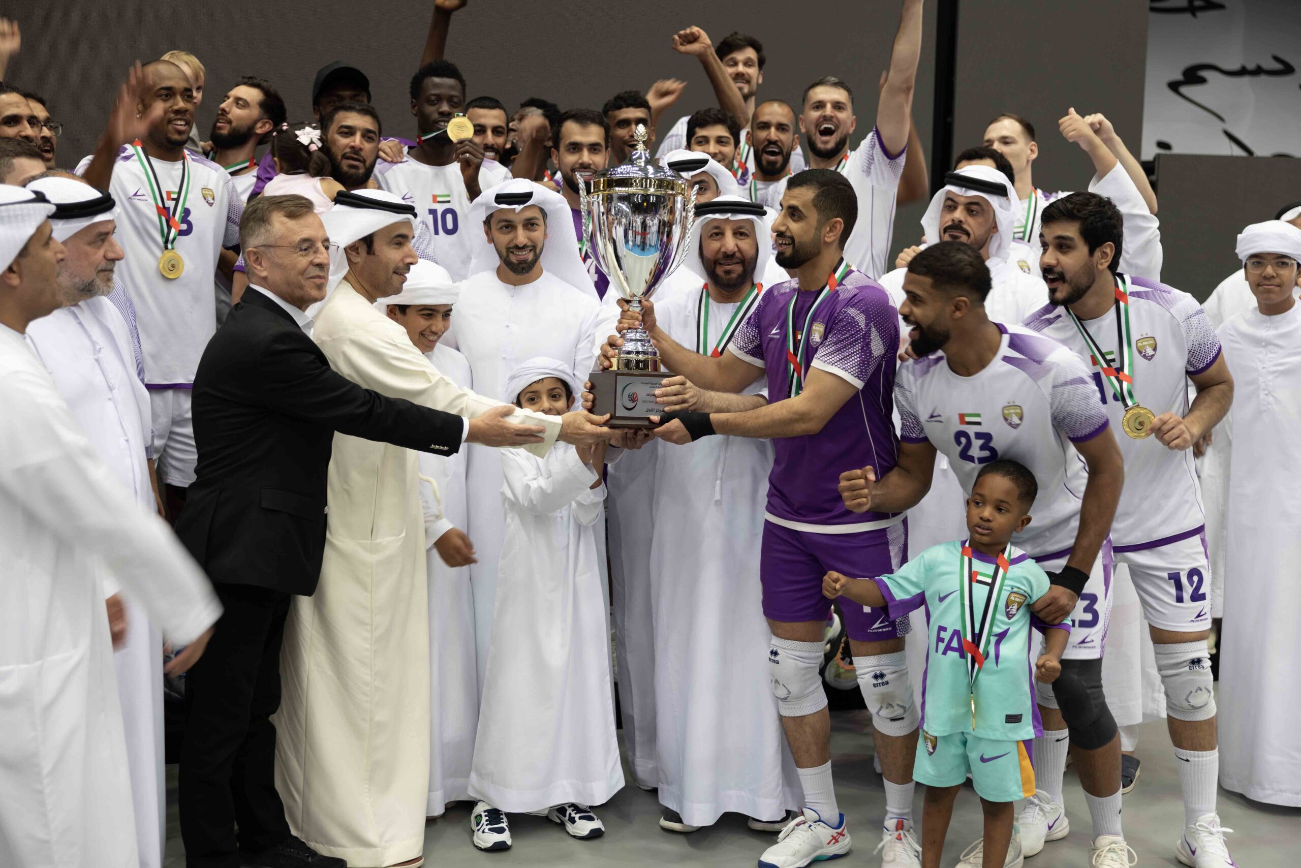 العين-بطلاً-لكأس-الإمارات-للكرة-الطائرة-بعد-فوزه-على-بني-ياس