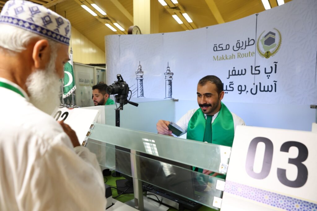 انطلاق أول رحلتين لـ"طريق مكة" من باكستان وبنجلاديش