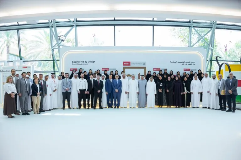 جامعة-الإمارات-تقدم-ابتكارات-طلابية-تقود-إلى-حلول-مستقبلية