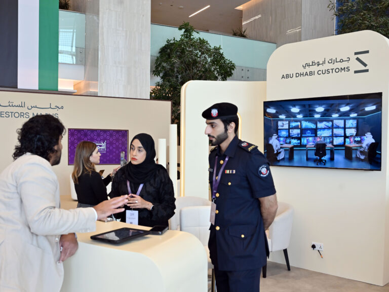 جمارك-أبوظبي-تعزز-منظومة-ريادة-الأعمال-وترسخ-تنافسية-الإمارة-عالمياً