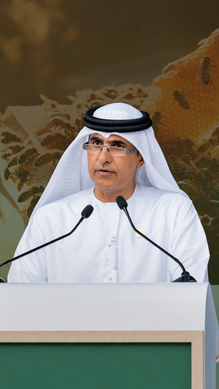 سالم-بن-سلطان-القاسمي-:-مستقبل-الأمن-الغذائي-يبدأ-من-النحل-والابتكار-الزراعي-المستدام