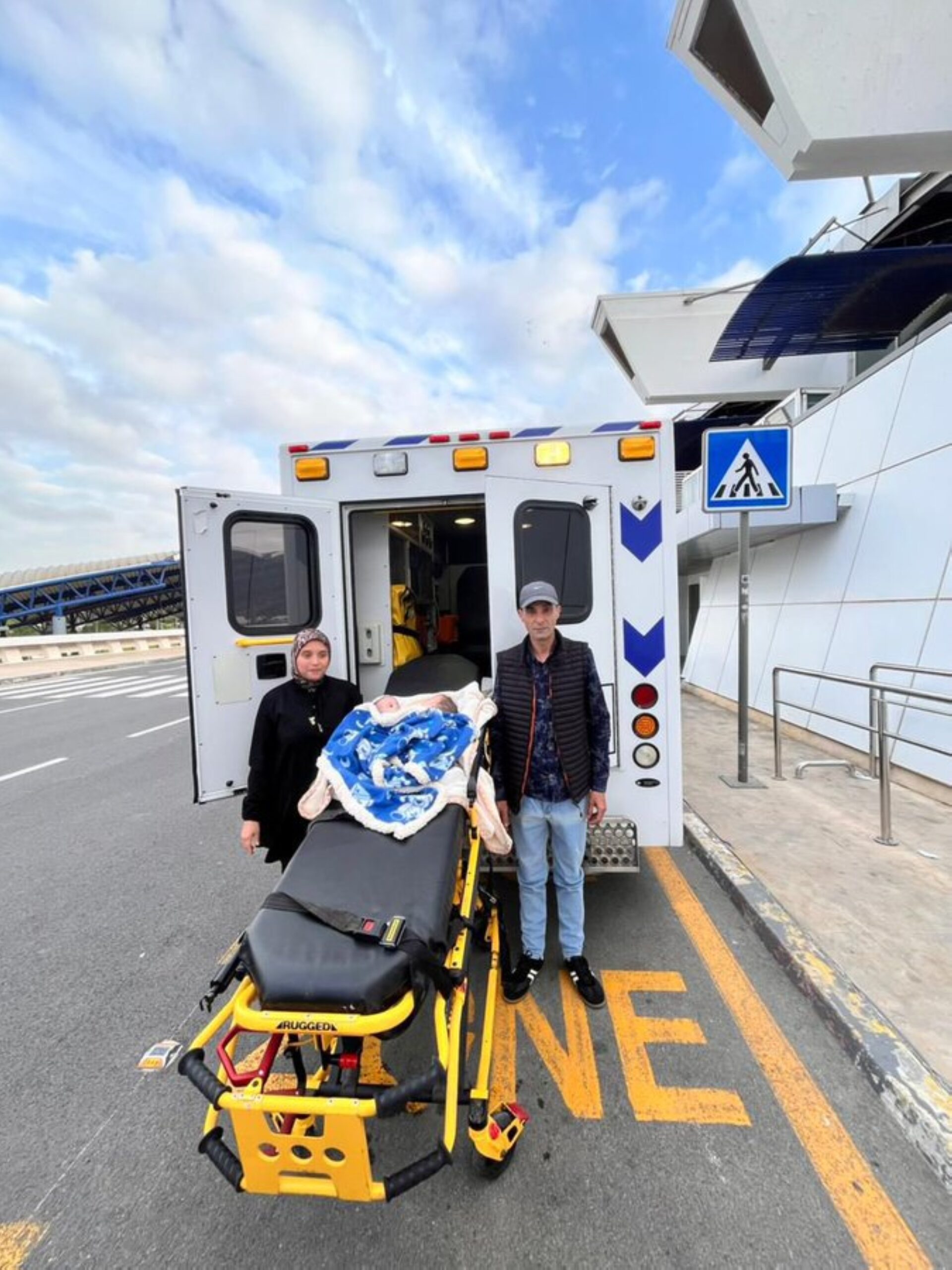 وصول-التوأم-السيامي-المغربي-سجى-وضحى-إلى-الرياض