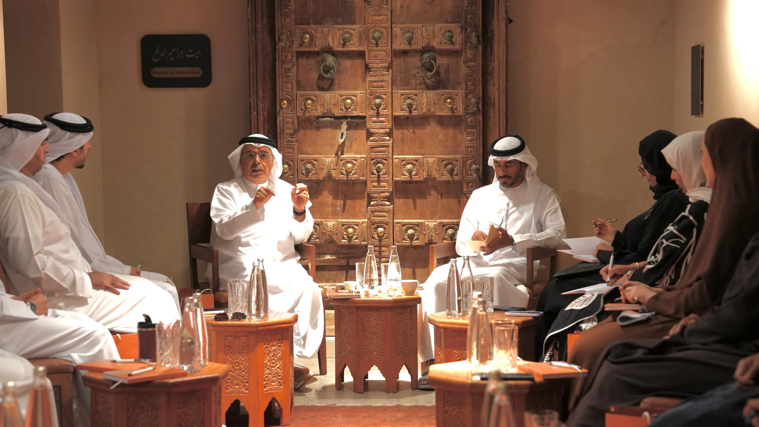 “الشارقة-للتراث”-يبحث-تطوير-الأداء-المؤسسي-وتعزيز-حضوره-الثقافي-إقليمياً-ودولياً