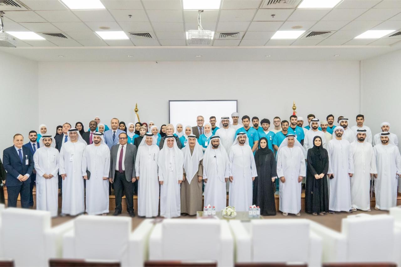 سعيد-الرقباني-يلتقي-بطلبة-جامعة-الفجيرة