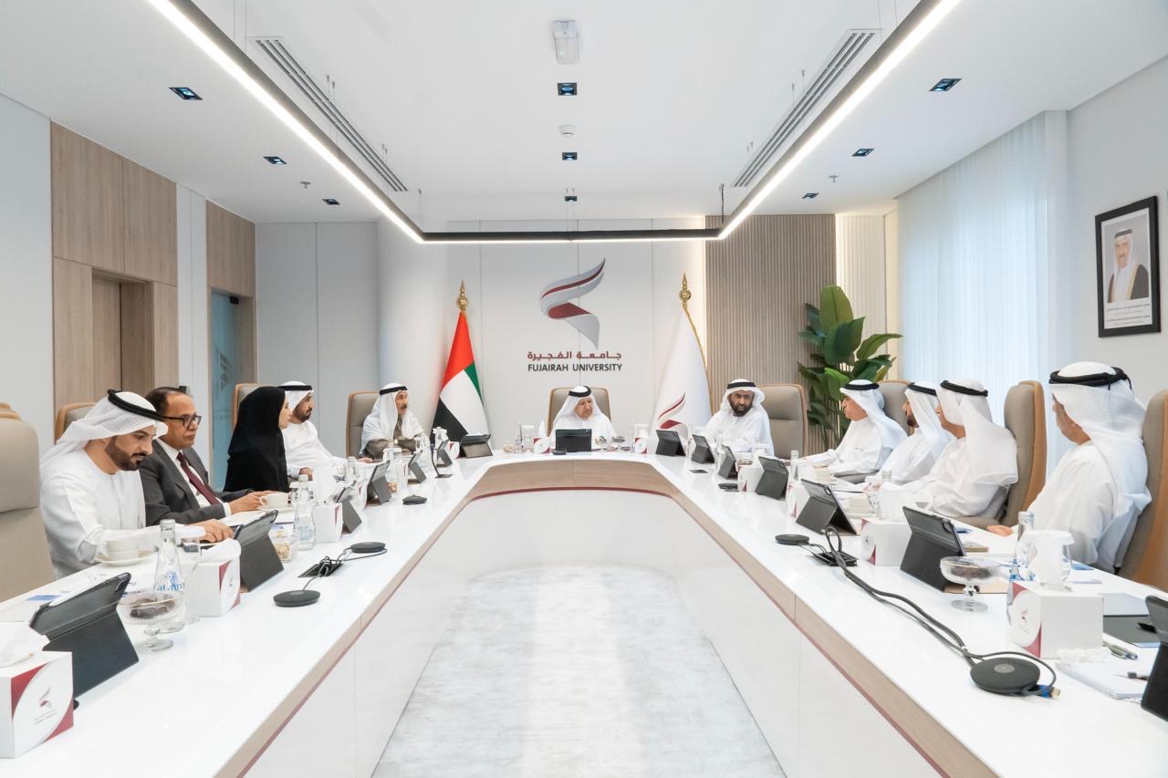 مجلس-إدارة-صندوق-وقف-جامعة-الفجيرة-يعقد-اجتماعه-الثالث