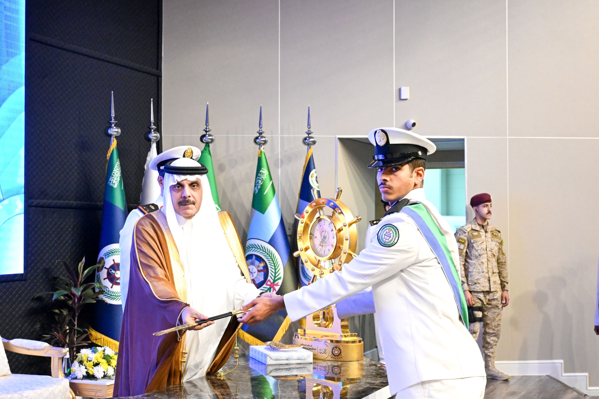 تخريج-الدفعة-الـ-39-من-طلبة-كلية-الملك-فهد-البحرية