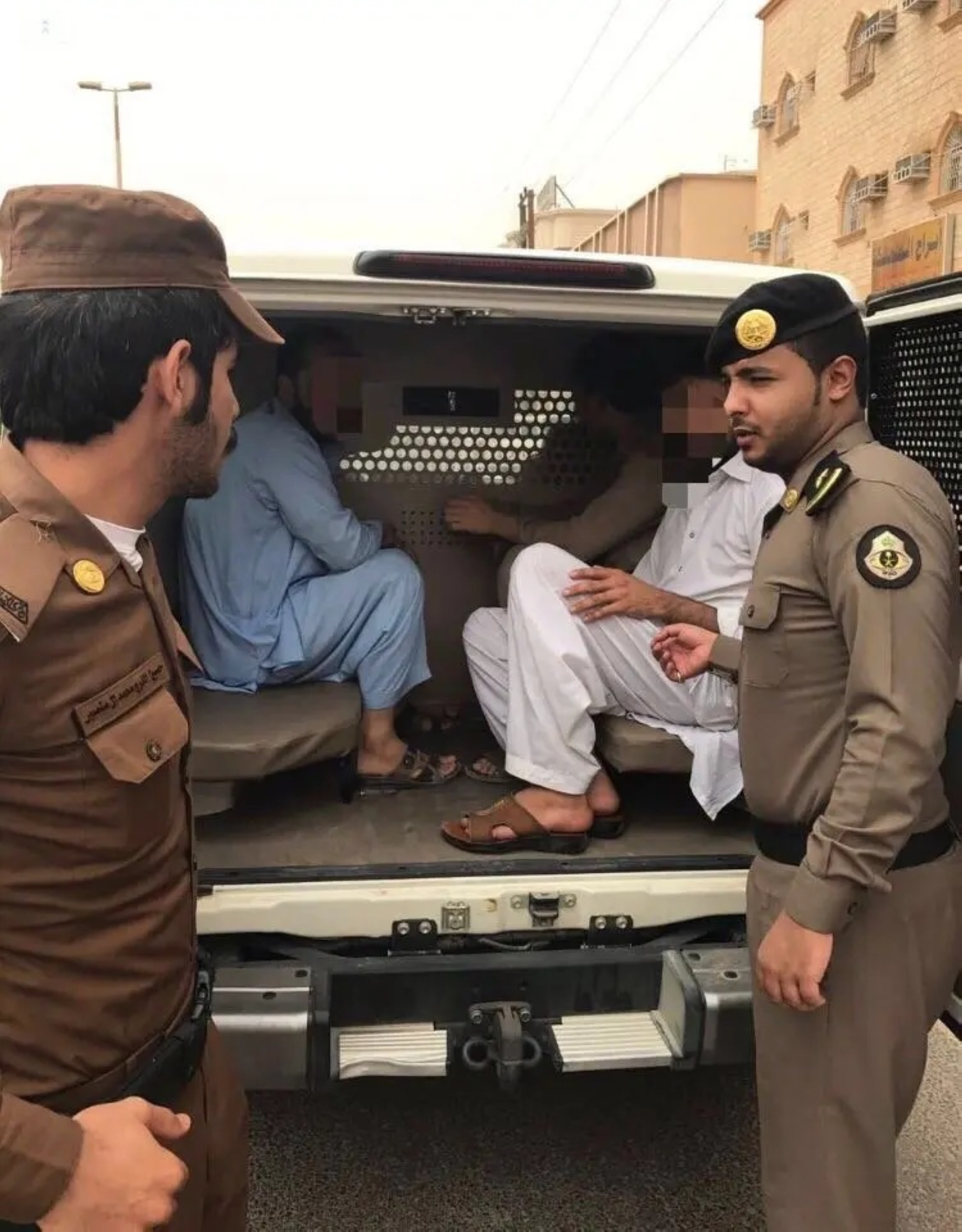 ضبط-وترحيل-أكثر-من-22-ألف-مخالف-في-أسبوع