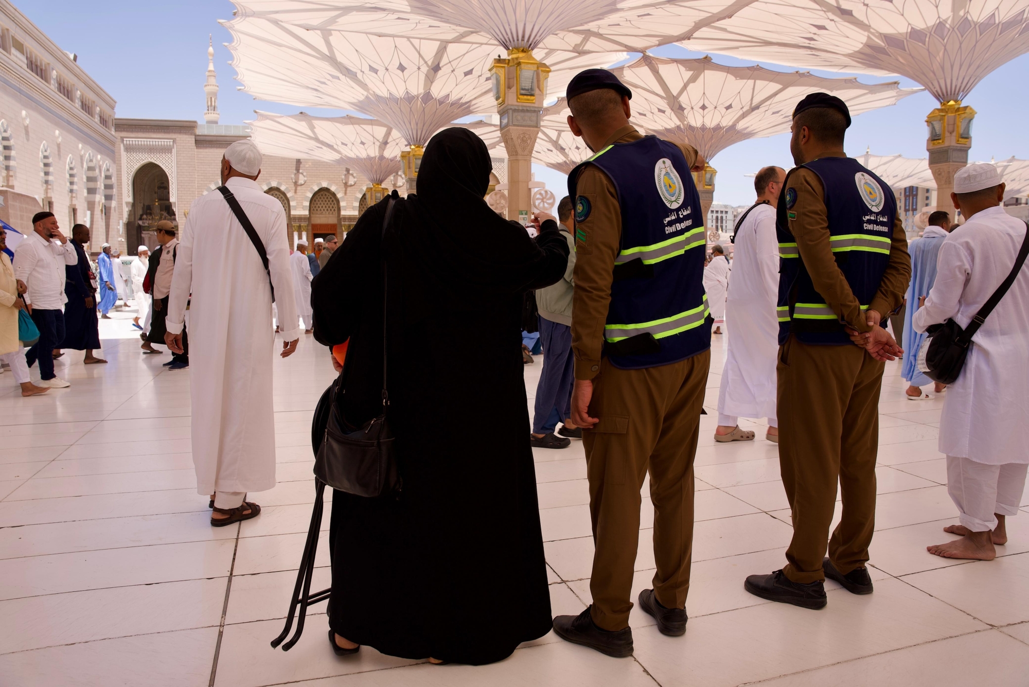 الدفاع-المدني-يعزّز-جاهزيته-في-المسجد-النبوي-لخدمة-الحجاج