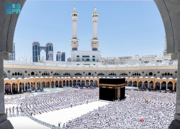 بدء-إصدار-تأشيرات-العمرة-14-ذو-الحجة